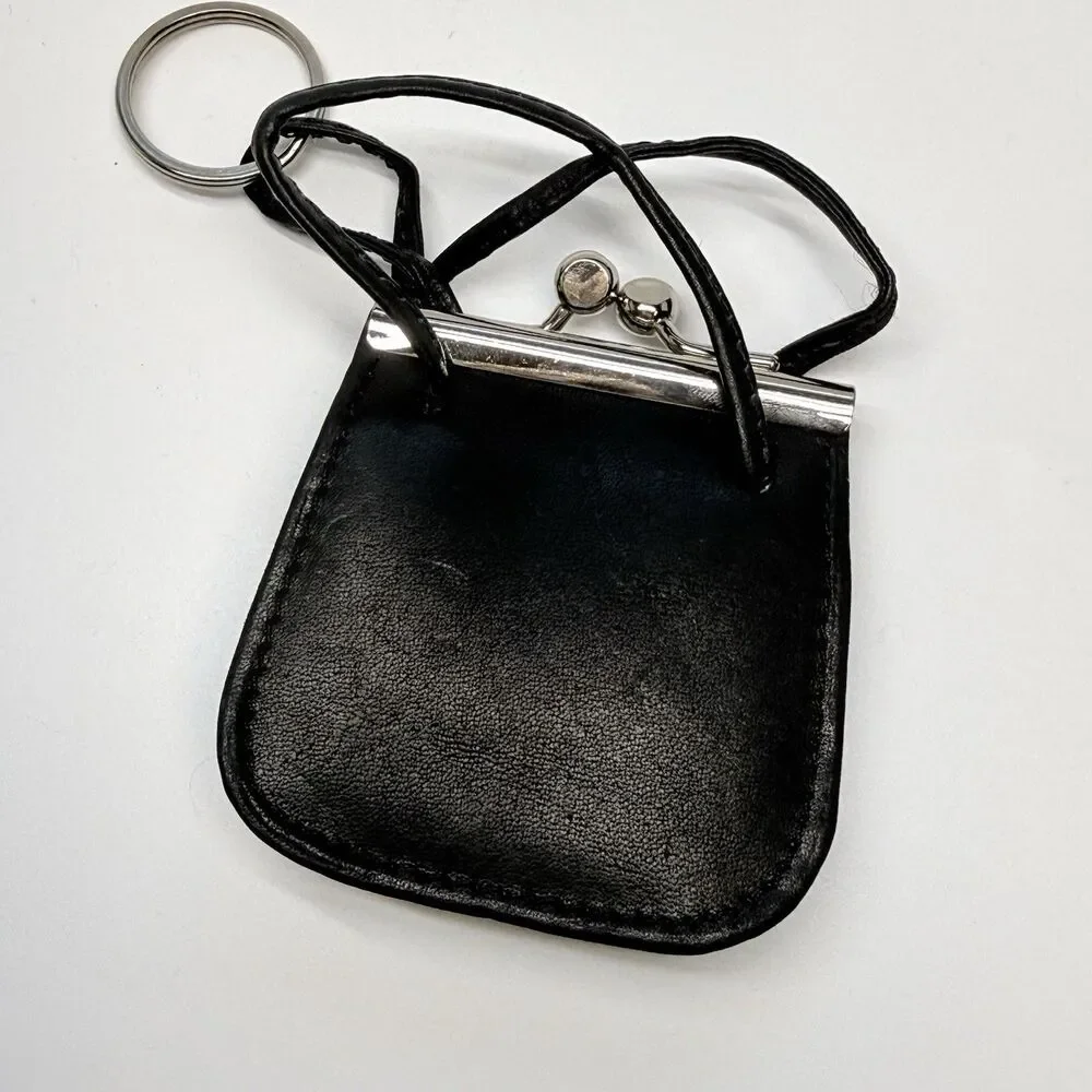 Vintage Wilson’s Black Leather Mini Coin Purse With Kisslock Closure & Keychain